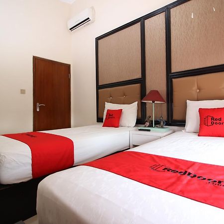 Reddoorz Plus Near Tugu Jogja 2 Jogyakarta Zewnętrze zdjęcie