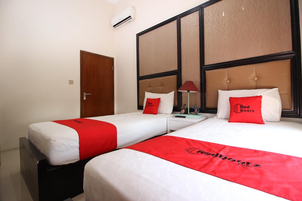 Reddoorz Plus Near Tugu Jogja 2 Jogyakarta Zewnętrze zdjęcie
