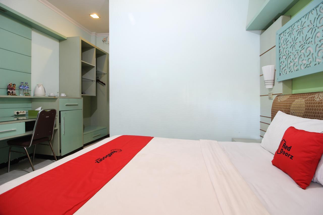 Reddoorz Plus Near Tugu Jogja 2 Jogyakarta Zewnętrze zdjęcie