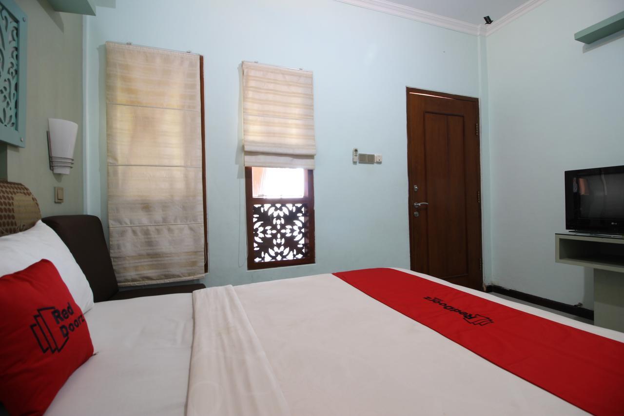 Reddoorz Plus Near Tugu Jogja 2 Jogyakarta Zewnętrze zdjęcie