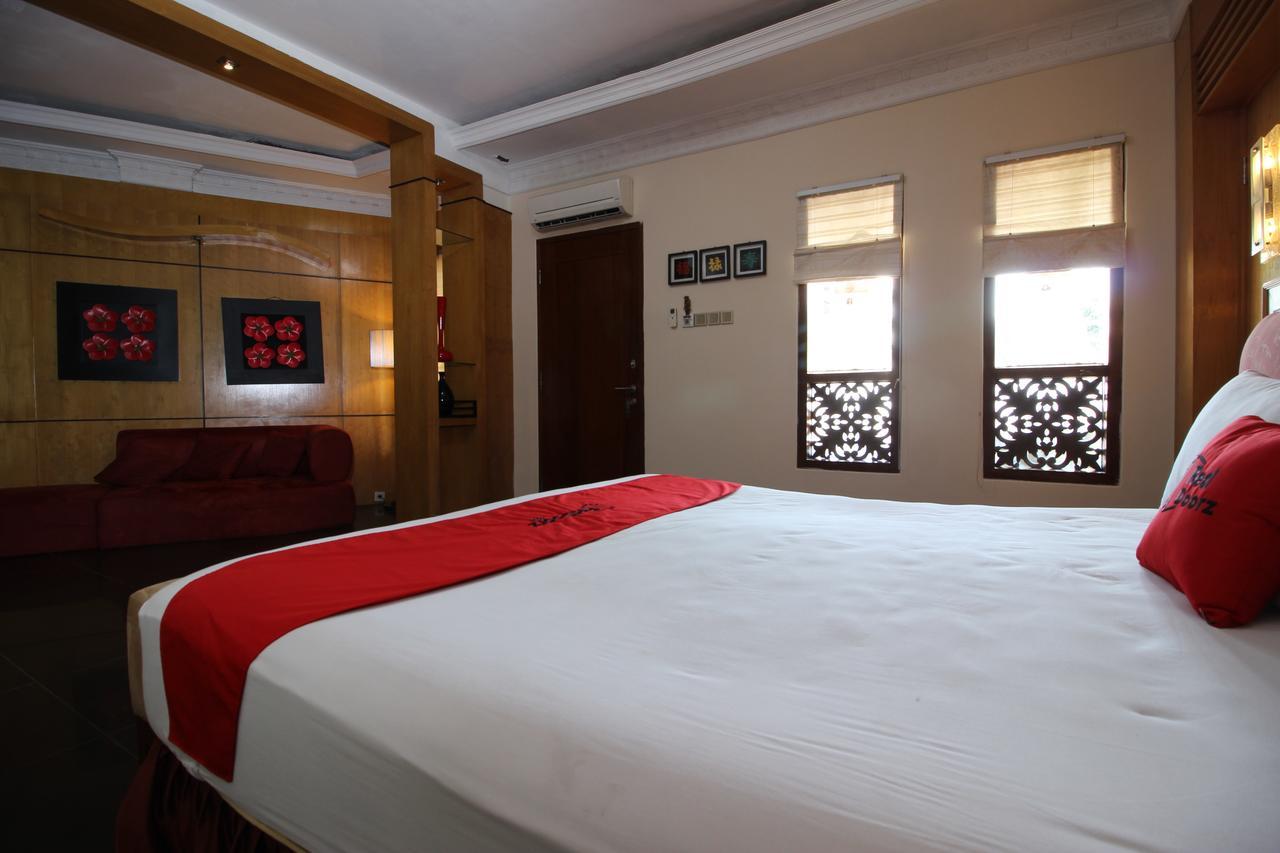 Reddoorz Plus Near Tugu Jogja 2 Jogyakarta Zewnętrze zdjęcie